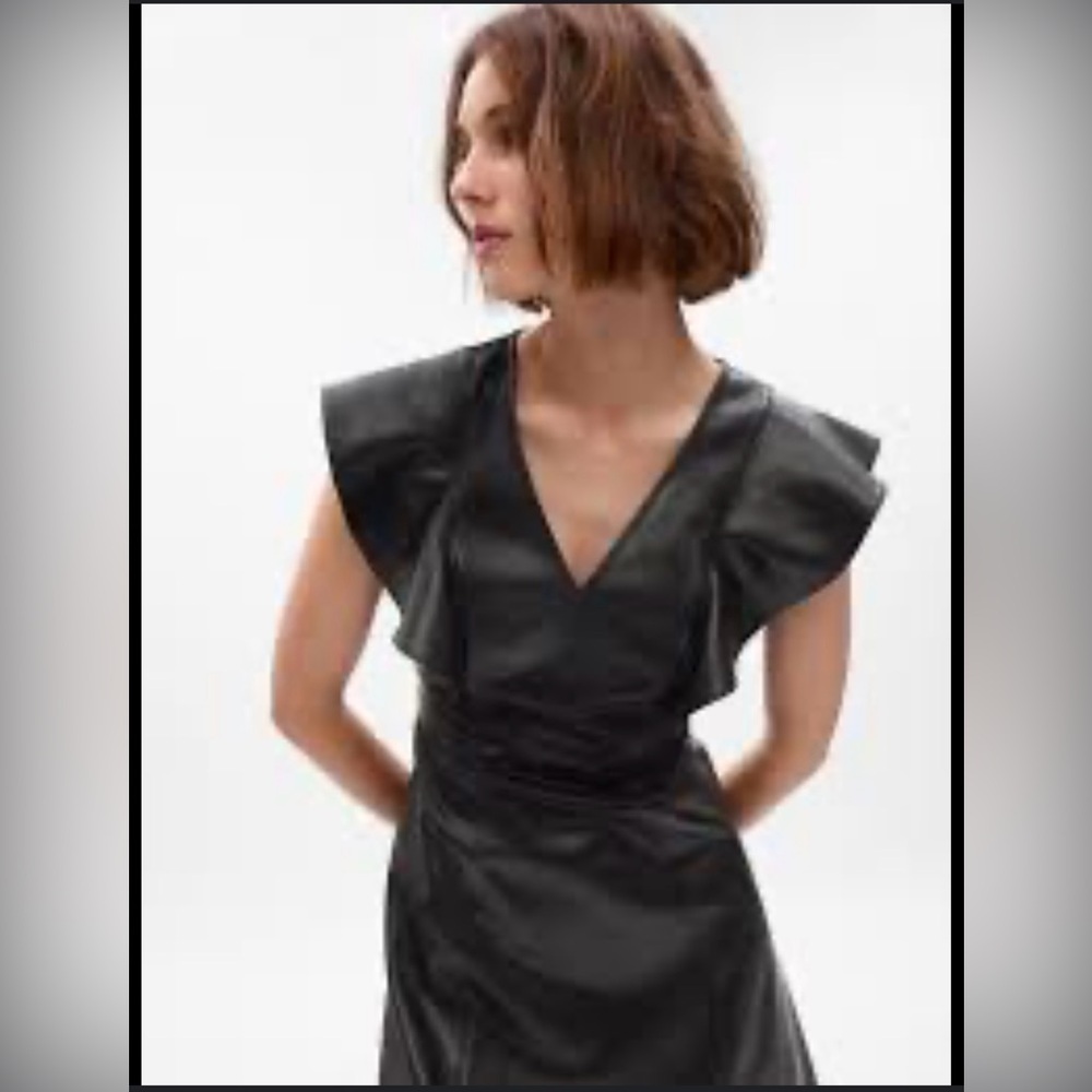 GAP, Vegan Leather, Flutter Sleeve, V-Neck ‎ A-Line Mini Dress, Black Sz 10 Tall